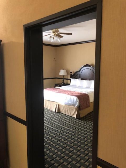 Folk Inn Ontario Airport Екстер'єр фото